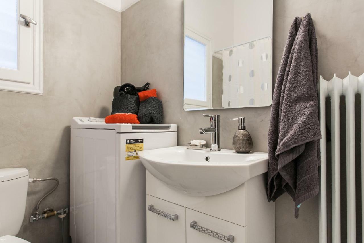 Private Central View Rooms In Apartment Near To Acropolis Metro Station Atina Dış mekan fotoğraf