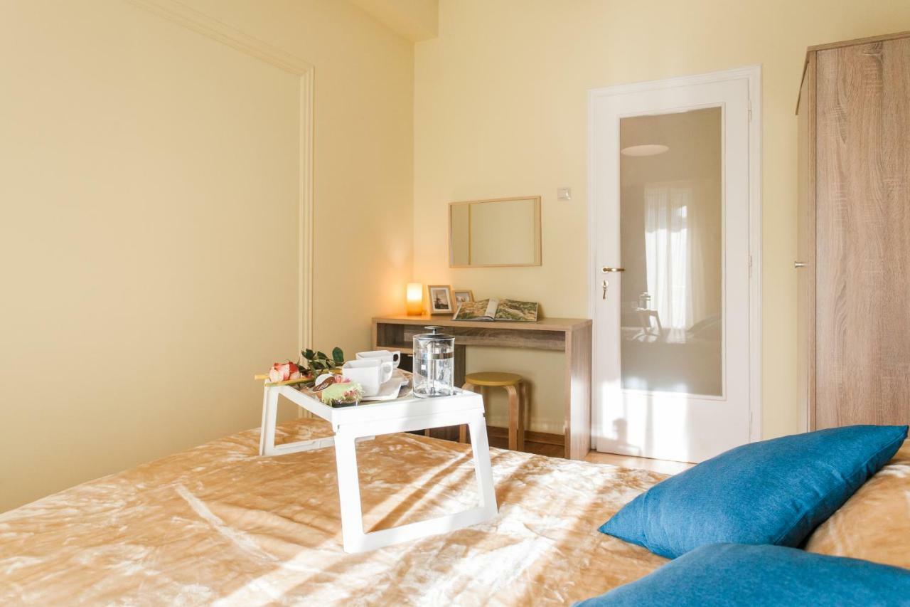 Private Central View Rooms In Apartment Near To Acropolis Metro Station Atina Dış mekan fotoğraf